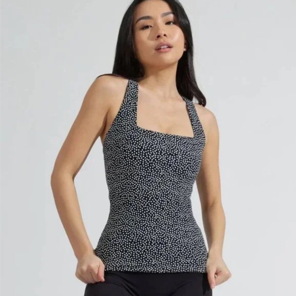 🆕Buffbunny - Revolution tank